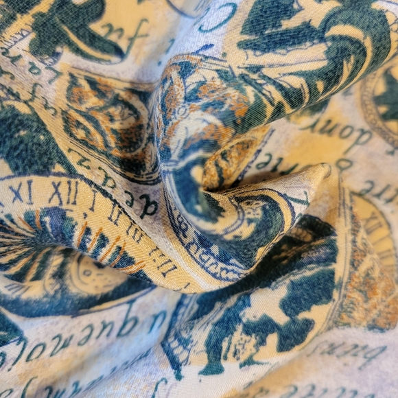 Annie Alexander vintage women's green fleur-de-lis 100% silk blouse size small - Picture 13 of 15